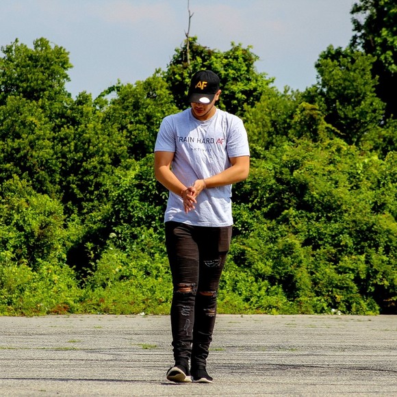 Meet your Posher, Kristian - Picture 1 of 1